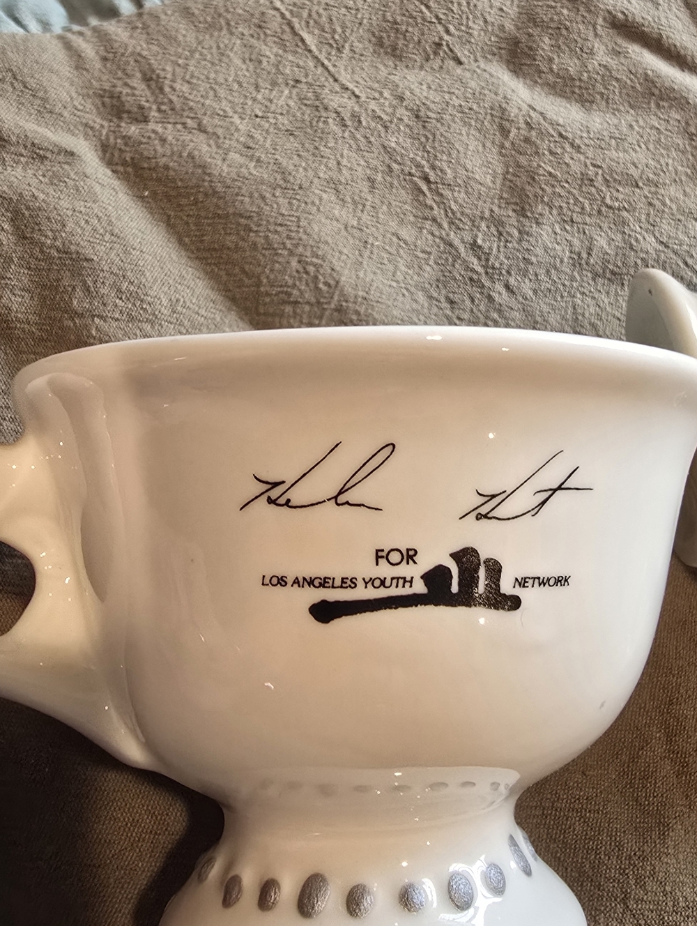 Set Of 4 Baileys Irish Creme Winking Mugs And Creamer - Picture 6 of 10